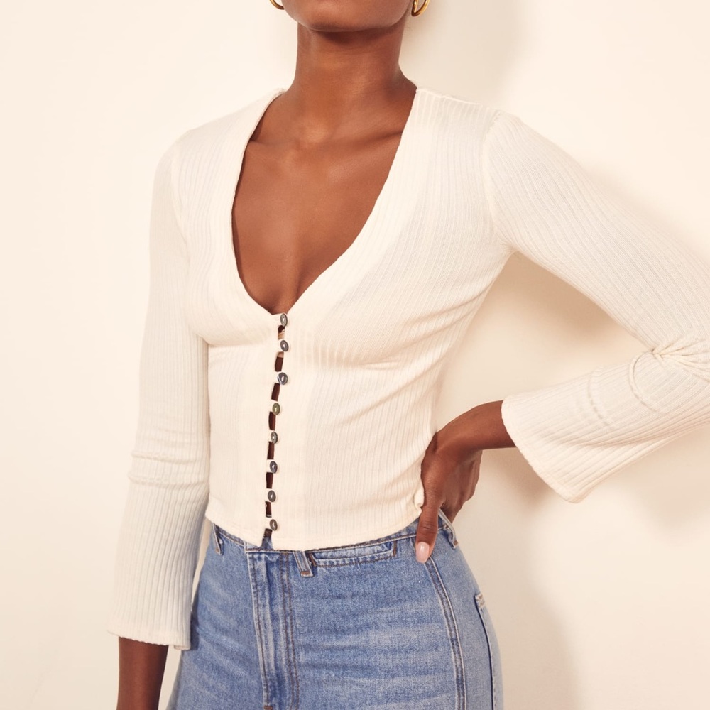 Reformation Gellar knit top in cream color - never worn, condition like new!